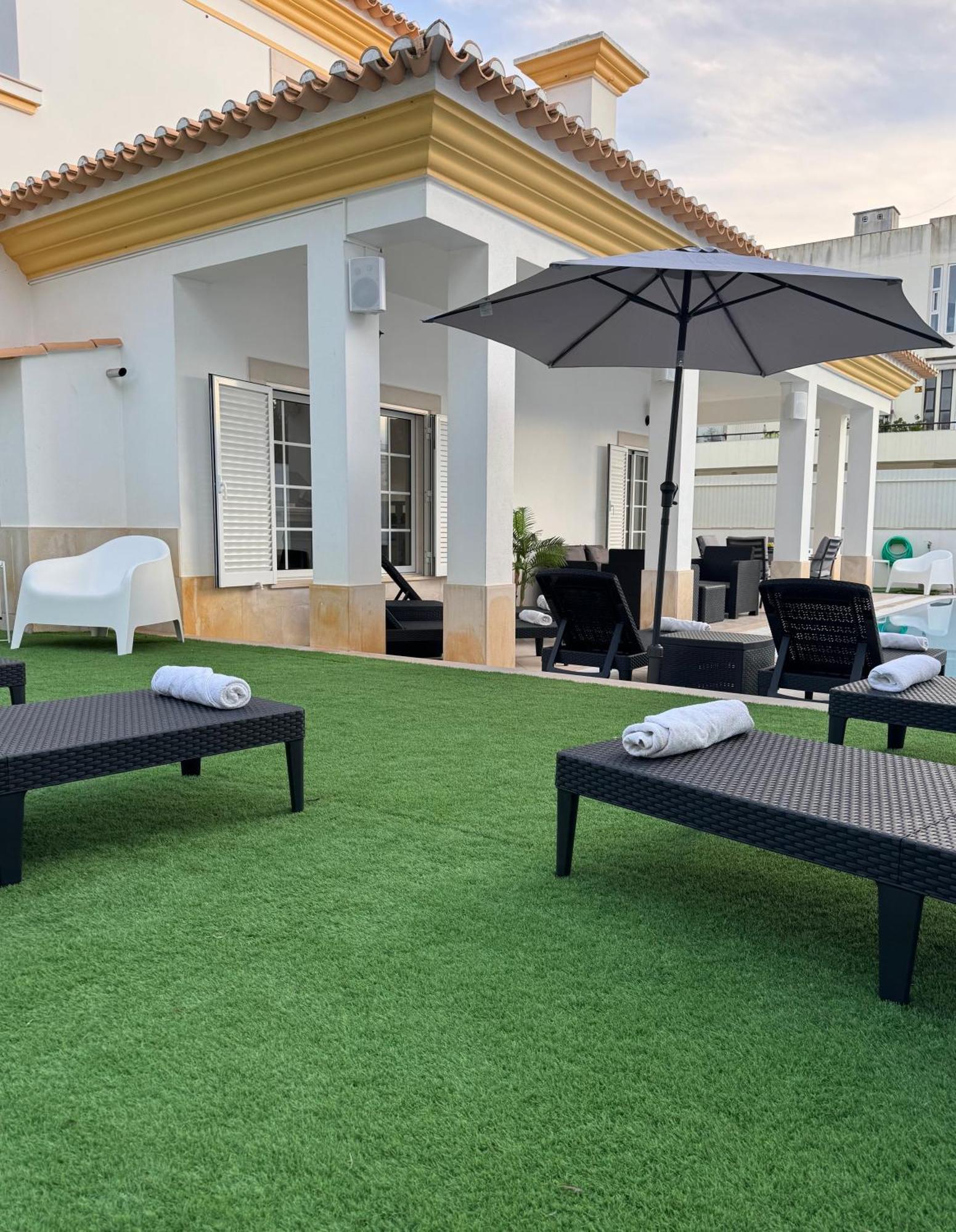 Villa Bonita Guesthouse Albufeira Old Town Esterno foto