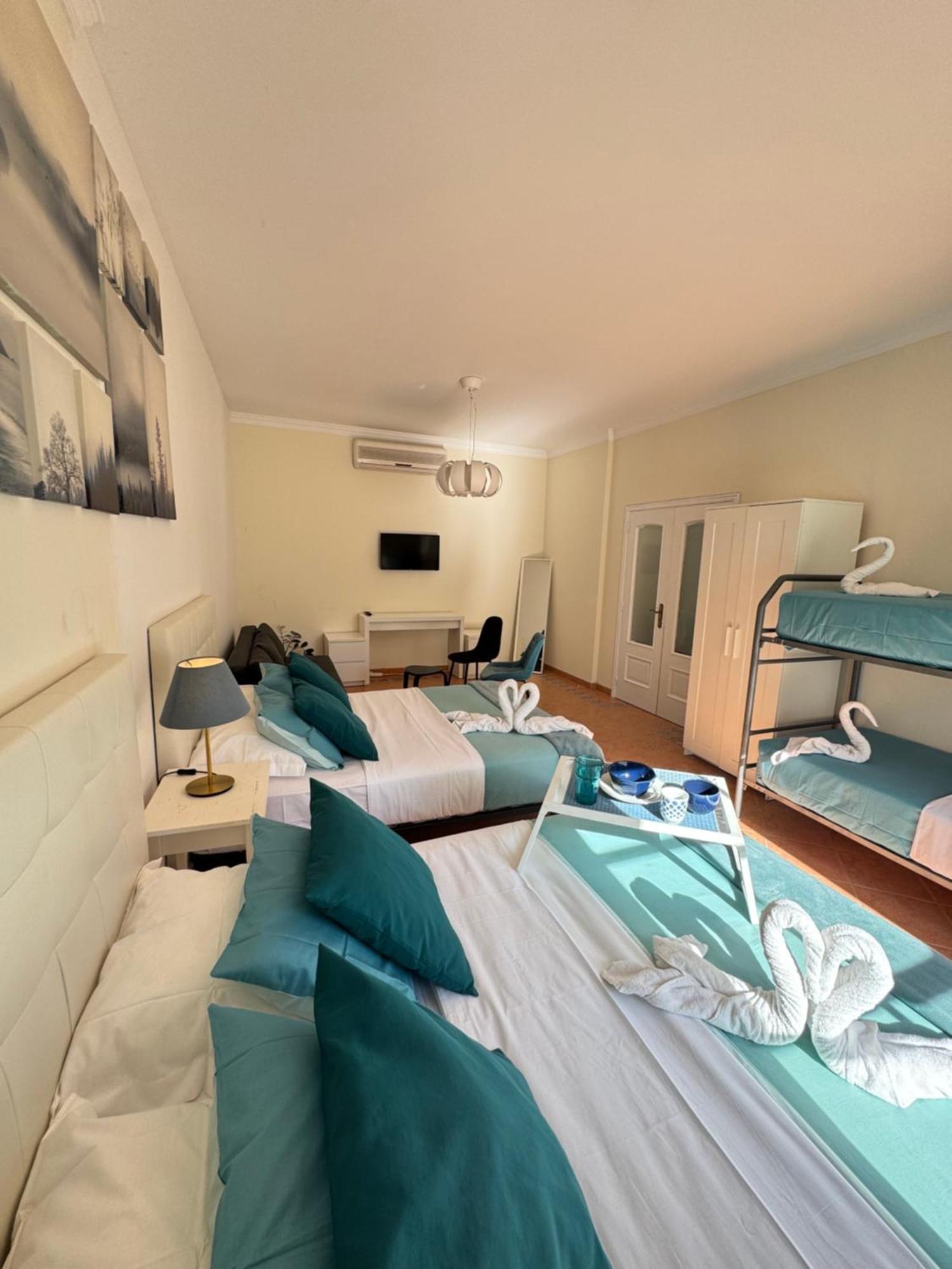 Villa Bonita Guesthouse Albufeira Old Town Esterno foto