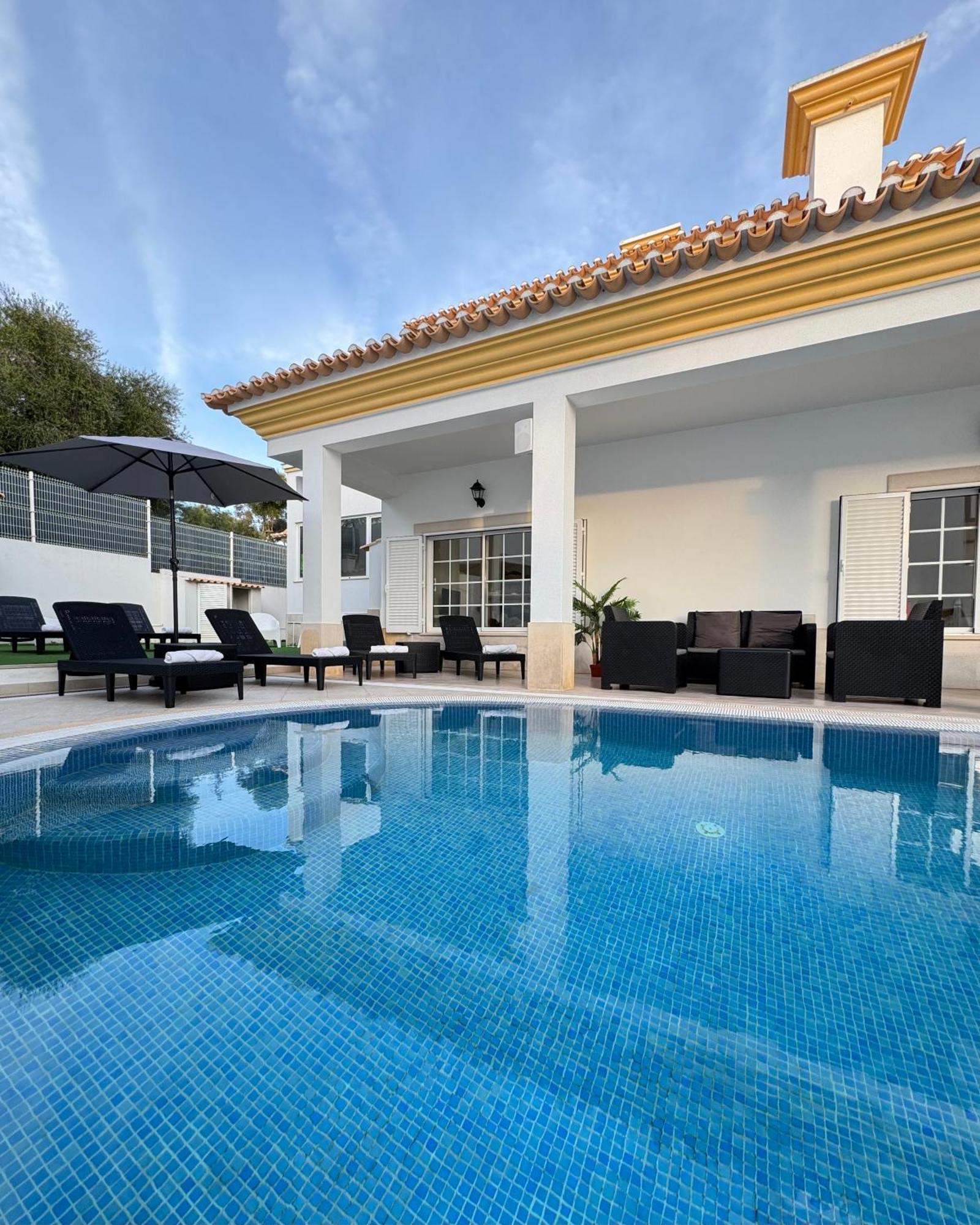 Villa Bonita Guesthouse Albufeira Old Town Esterno foto